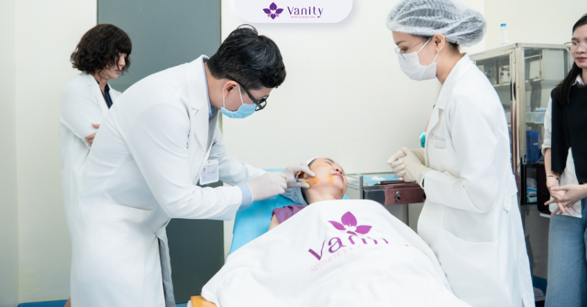 vanity-x-teoxance-workshop-ky-thuat-baby-glow-cap-nhat-xu-huong-tham-my-chuan-y-khoa-tai-vanity